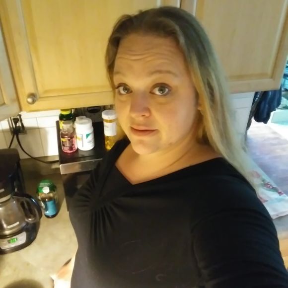 Meet your Posher, Crystal - Picture 1 of 1